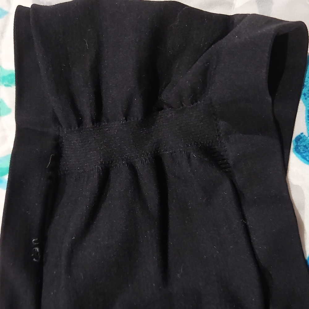 Donna Karan Intimates Size Medium - image 8